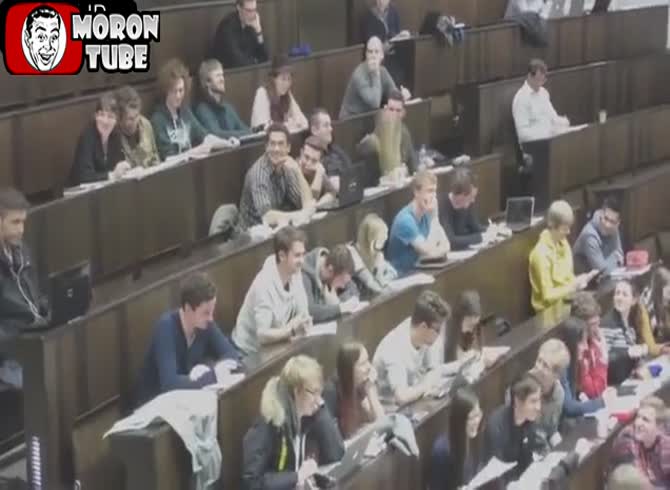 Video :German - a student's headphones deceive him as he views porn in the lecture hall